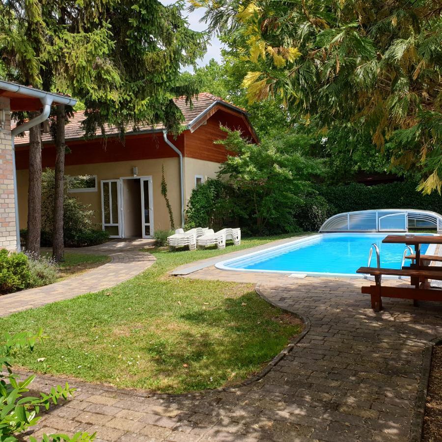 Villa Dorottya Balatonföldvár Exterior foto